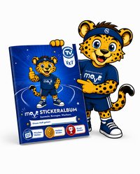 Maskottchen Movey präsentiert sein Stickeralbum.